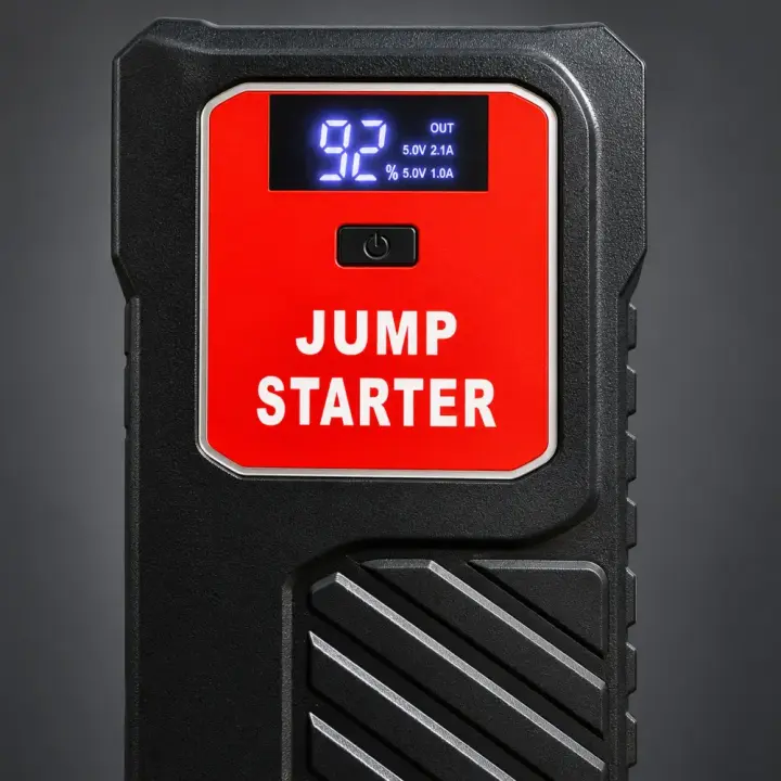 Крупний план панелі Jump Starter з цифровим індикатором і кнопкою