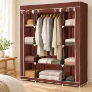 Коричнева тканинна шафа Storage Wardrobe 88130 з одягом у світлій спальні